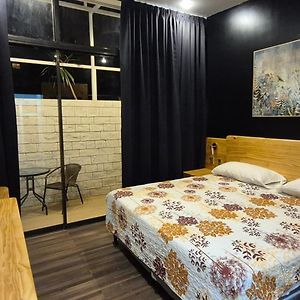 Deluxe King Studio