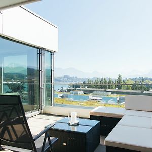 Deluxe Penthouse Apartment Terrace